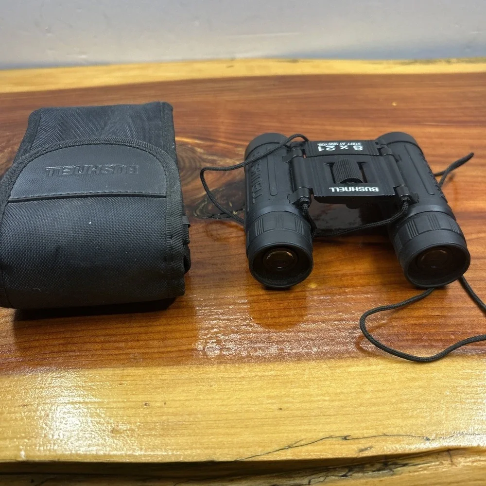 Bushnell 8X21 Black Binoculars 378FT AT 1000 YDS Camo 8 x 21 W/Case - Picture 3 of 9